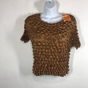 NWT West Loop gold popcorn top size one size